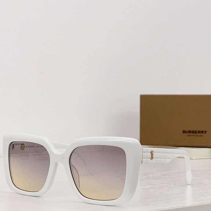 Picture of Burberry Sunglasses _SKUfw51872443fw